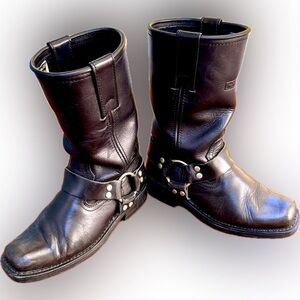 Xelement leather riding boots.
